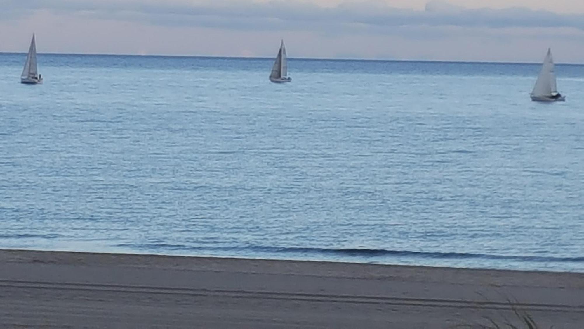 Chambres D'Hotes Un Ete Sans Fin A 50 M De La Plage A Canet Plage 외부 사진